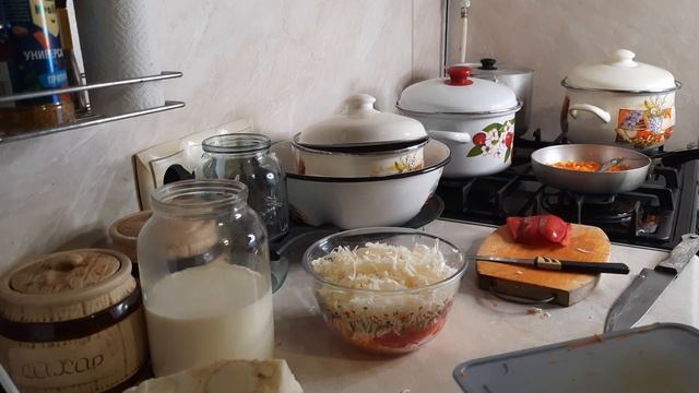 Всё есть,а есть нечего / Жизнь деревенская