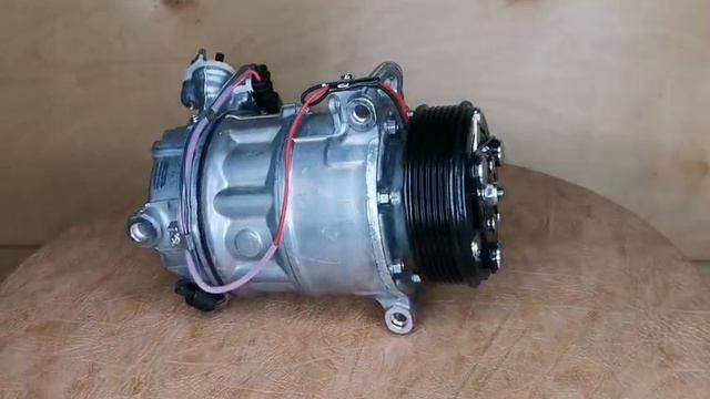 Компрессор кондиционера Jaguar XJ, XF 8550023099