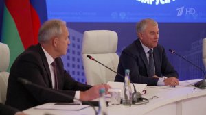 Главы парламентов России и Белоруссии поздравили с праздником всех Героев Отечества.