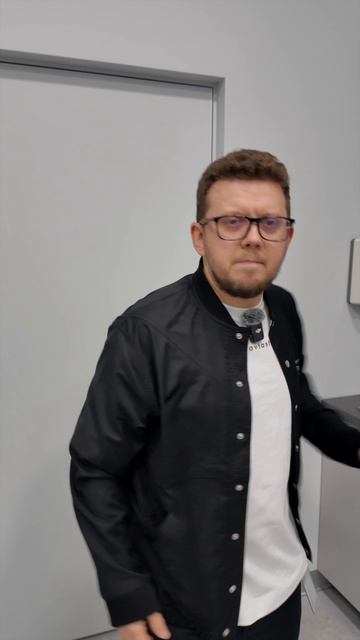 СЛУЧАЙ В КЛИНИКЕ АЛЕКСАНДА ПЕРШИНА смотреть онлайн