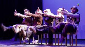 «Всюду жизнь!» - театр без слов.  В танце даже табурет