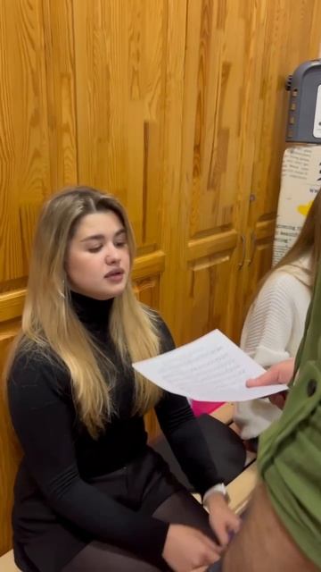 Рубрика «Угадай фильм». Пишите предположения в комментариях! смотреть онлайн