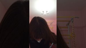 продолжаем делать снежинку из бумаги