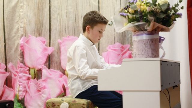 Полетаев Михаил 9 лет Queen Show must go on Преп Валерия Шульга Муз школа Мелодия МО Красногорск смотреть онлайн