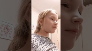 пропали конфеты. ищу их по всему дому