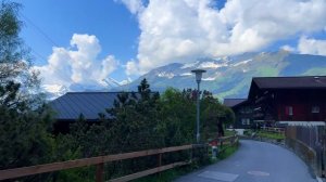 Швейцария,  Венген, пешеходная прогулка . — красивая швейцарская деревня