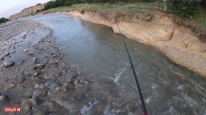 Охата на трофейного усача один из мелких рек в Дегестане ( Ярык-су ).mp4