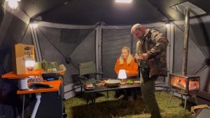 ATIK _ НОЧЕВКА В КЕМПИНГЕ В ДДЕТЛЕ НА ФУРГОНЕ-ТРЕЙЛЕРЕ