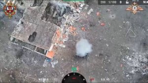 Водитель ББМ "MaxxPro" ВСУ настолько испугался дрона ооСпН "Охотник" 51 гвардейской…🔽🔽🔽