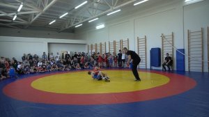 Вес 32 кг. 2014-2015 г.р. Бурумынский Даниил (Армавир)-Митюк Богдан (Новокубанск)