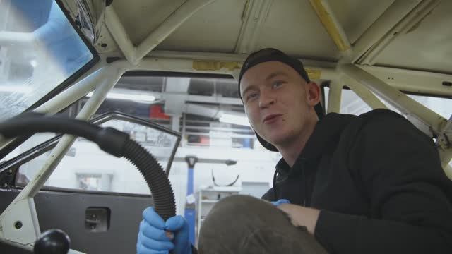 Жизнь за красными воротами сервиса NRING: расширенная версия