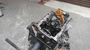 Замена двигателя CFCA на CFGB на VW Transporter T6 Фольксваген Транспортер 2,0 TDI 2017 6часть