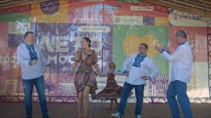 Под эту русскую песню ноги сами идут в пляс