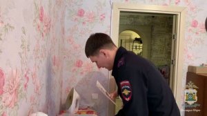 В Югре полицейские вручили паспорт гражданина Российской Федерации 88-летней уроженке Макеевки