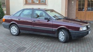 В продаже отличный Ауди-80 1991 г.в.
