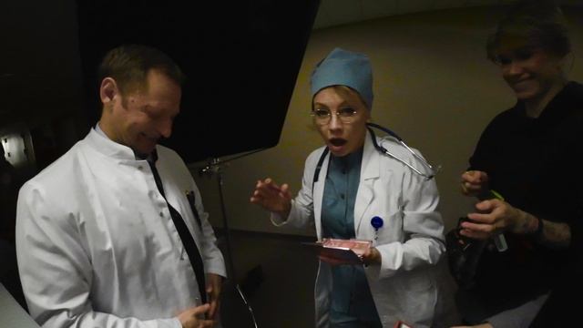 Дурачимся между дублями)