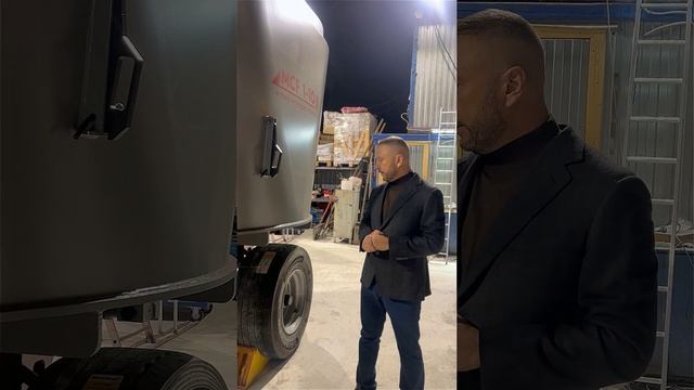 Кормораздатчик 10 м3