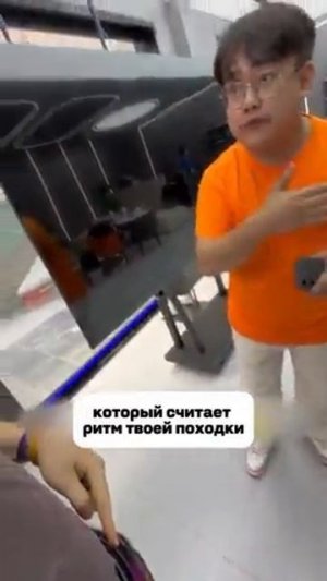 🦾 На улицах Китая уже есть торговые точки, где можно приобрести полноценный экзоскелет