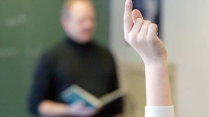 Учитель-педофил развратил школьницу через Google Docs