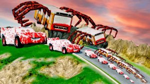 СТРАШНЫЙ Молния Маквин против Страшного автобуса!