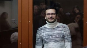 Суд заочно приговорил к 1 году 10 месяцам колонии экс-депутата Яшина