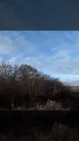 Наш боец с первого выстрела сбивает дрон xoxлов.