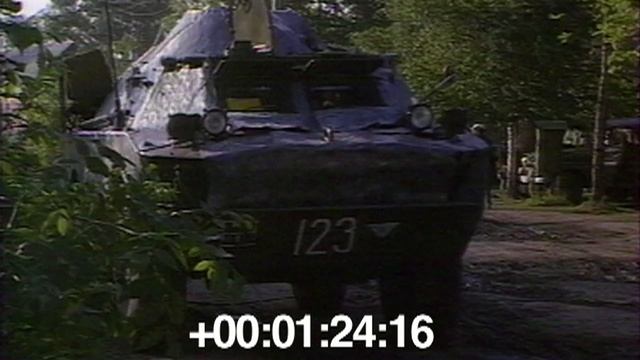 1986.05 Чернобыль. Дезактивация дворов. Освинцованный БРДМ. О радионуклидах. Валерий Стародумов смотреть онлайн