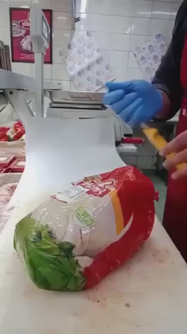 Как разложить курицу на составляющие. Мастер-класс к НГ 2026 смотреть онлайн