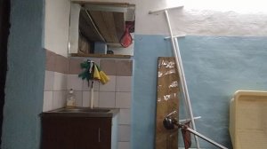 Поехала в гараж наводить порядок.