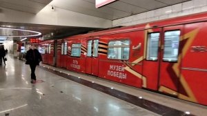 Вот какой поезд в метро встретила.👍