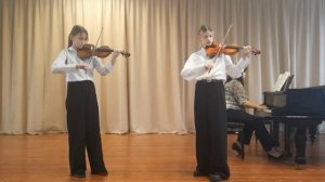 Крюкова Екатерина и Корабельщикова Софья