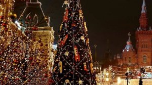 Москва. Пешеходная прогулка по  Новогодней Москве  2026 года.