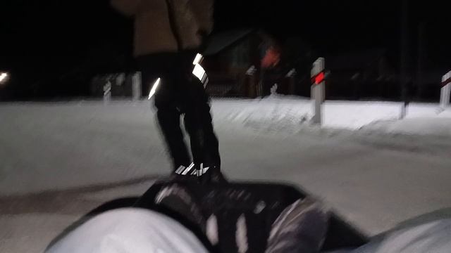 как мы с Сашей катаемся на самодельном дрифт каре почти каждый вечеря не знаю почему именно мы назв