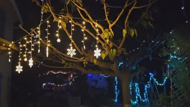 24 ноября-5 декабря 2025 . Собрала остатки, а они всегда сладки!!! Гирлянды уже на месте.