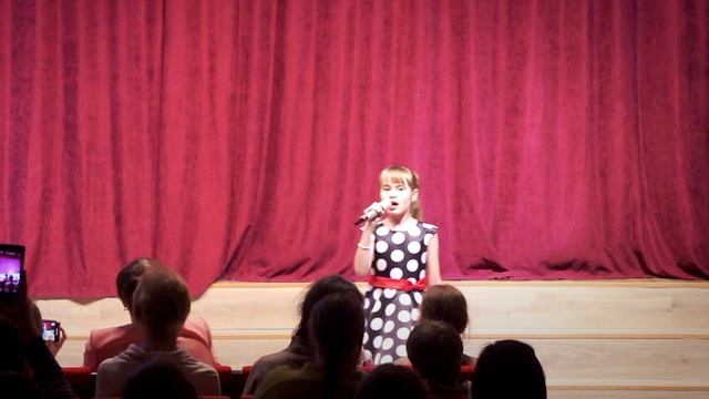 11 «Новогодняя песенка», исп. Русских Елизавета, преп. Кудрицкая Е.В.