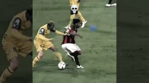 Эдит про Роналдиньо смотрим😎