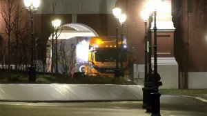 Дед Мороз привез в Москву главную новогоднюю елку страны.