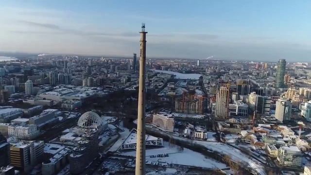 Недостроенная телебашня в Екатеринбурге с высоты птичьего полета. 2015 г.