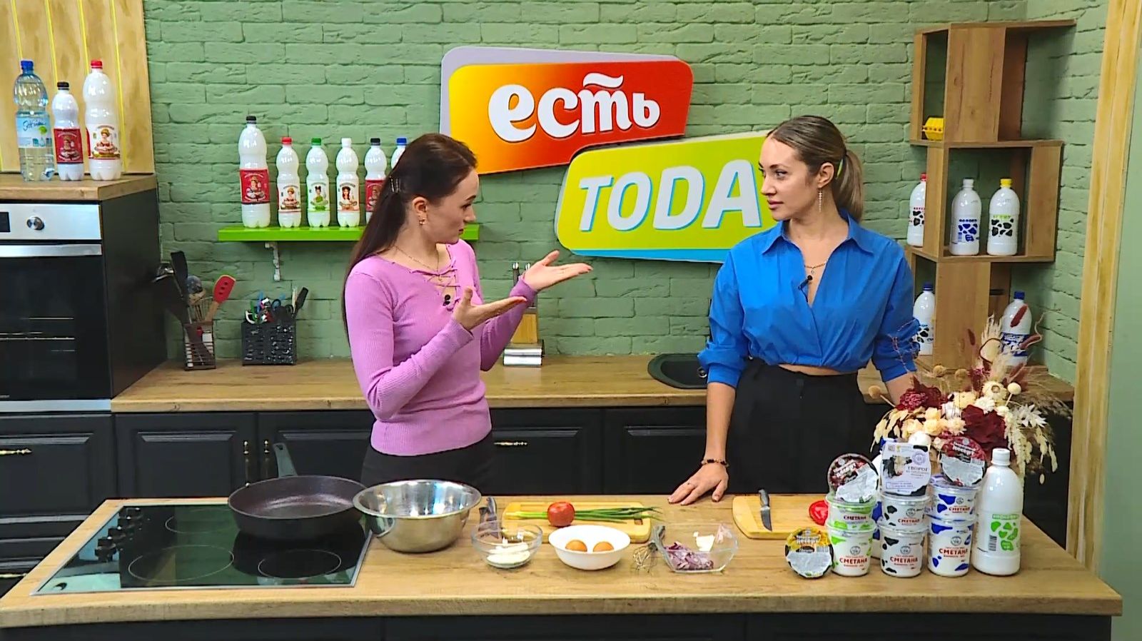 11.12.2025 ЕСТЬ Today! Юлия Апанович, вокалистка ансамбля «Огни»