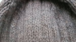 Вязаная спицами ШАПОЧКА 56 размер