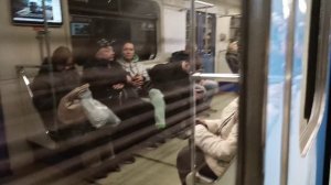 Поездка по по Люблинско-Дмитровской линии метро все станции от станции Зябликово до станции Физтех