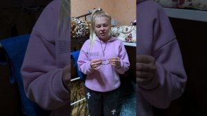 Лера , бывшая чемпионка по велотреку , проходит курс реабилитации . Бывшие .