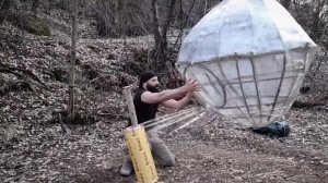 Добыл воду ,создал оружие и убежище.