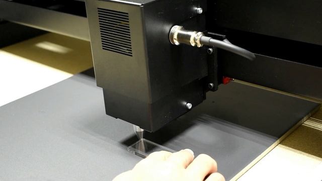 Установка фокусного расстояния лазерной головки смотреть онлайн