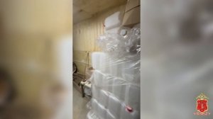 Задержаны предполагаемые производители и сбытчица алкоголя, которым отравились два жителя Ленобласти