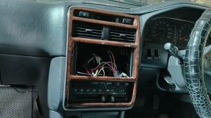 Как снять центральную панель Toyota Caldina