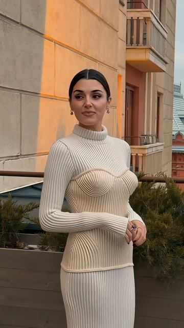 Невероятная Ханде Эрчел #двамираодножелание смотреть онлайн