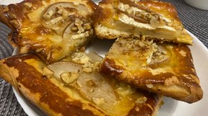 Слойки с сыром бри, грушей, мёдом и грецким орехом /  ЧУдная вещь