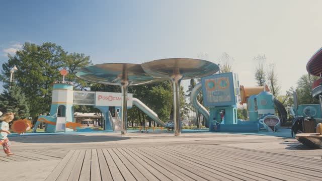 Игровой комплекс «Робостанция ВДНХ», проспект Мира, 119, Москва