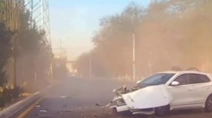 ☝️Как считаете это было большая скорость чтобы машину разорвало на напополам ? HONGQI